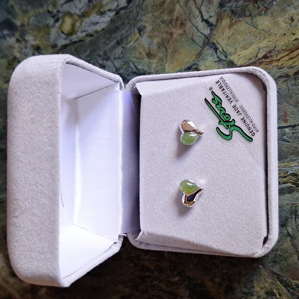 Jade heart earrings NIB